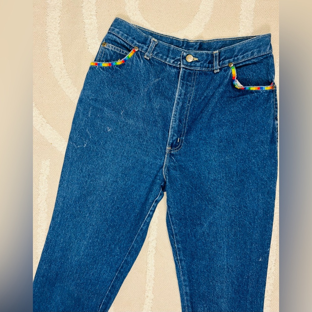 Vintage 1980s Chic High-Waisted Dark Wash Denim Jeans – Rainbow Embroidered - 28 - Picture 4 of 16
